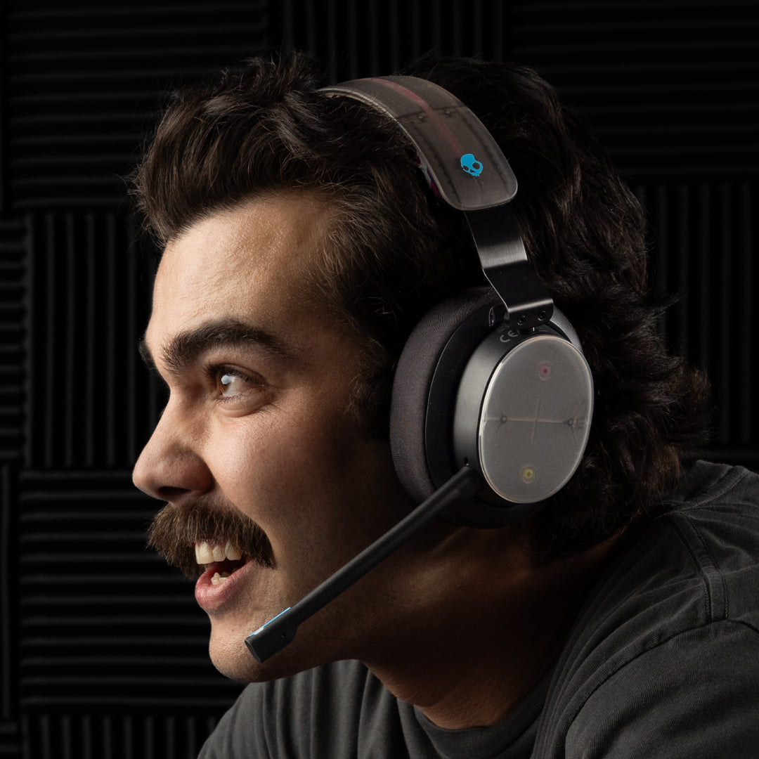 //www.skullcandy.eu/cdn/shop/files/plyr_buy_box_black_digi_hype_3_30494184-323a-4316-bffe-d443e7c6bde5