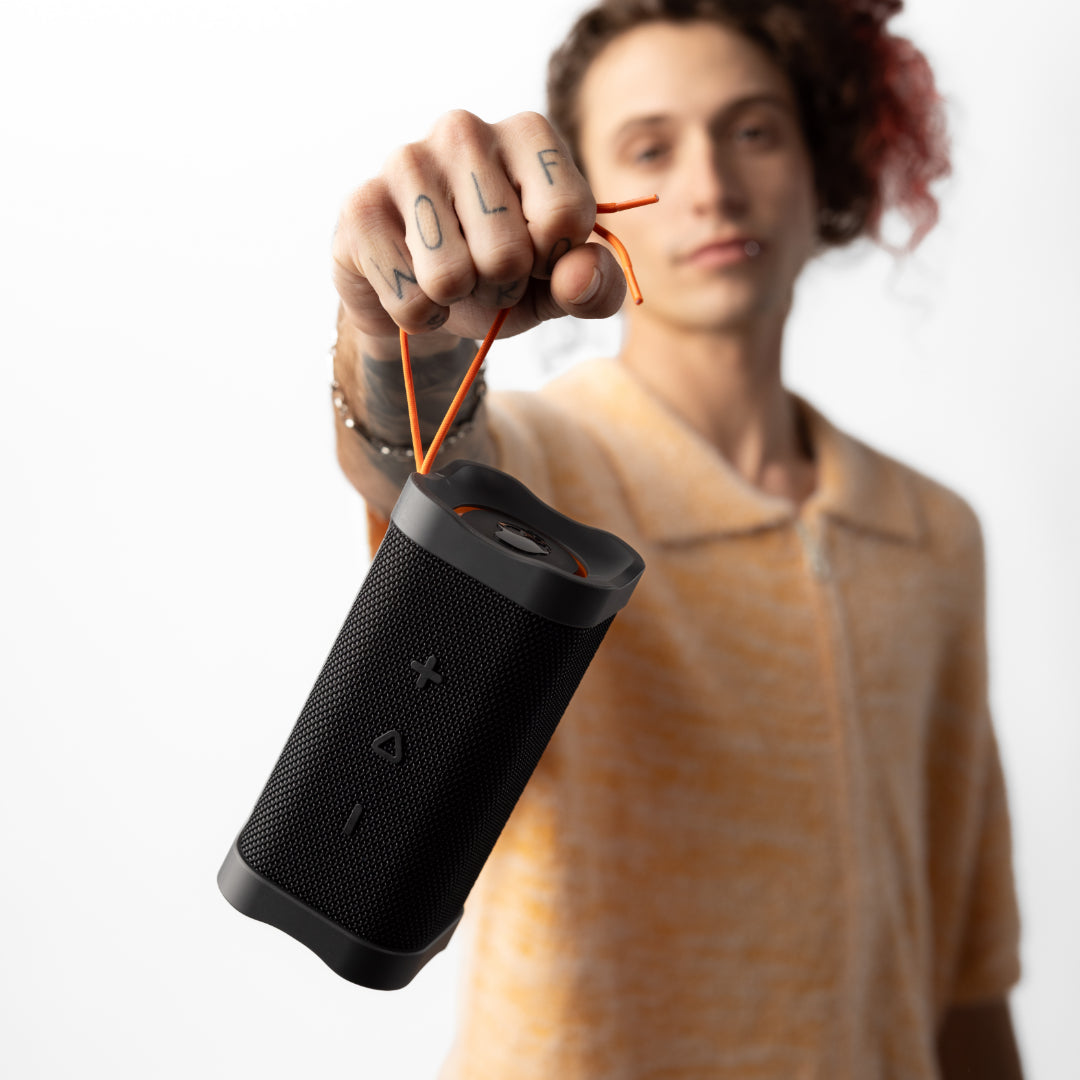 //www.skullcandy.eu/cdn/shop/files/terrain_buy_box_black_4_34afa271-cab9-41d0-a7d8-0aacddff46d7